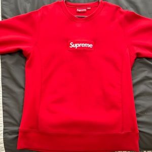 Supreme box logo
